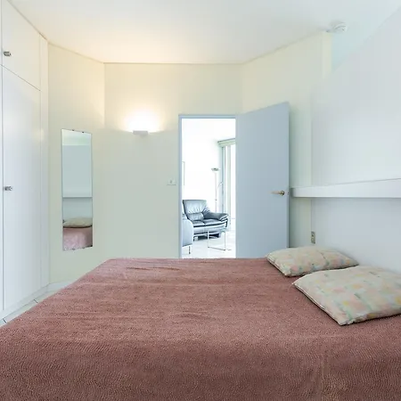 Eden Beach 1 Apartamento *